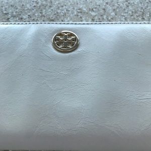 Tory Burch Bags - Tory Burch Wallet Tory Burch Bags - Tory Burch Wallet